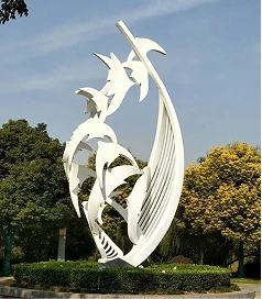 Landmark and large-scale sculptures